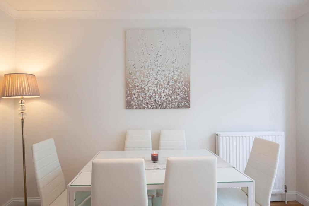 Vila 3 Bed House/Garden/Wi-Fi/Parking/Central Location Guildford Exteriér fotografie