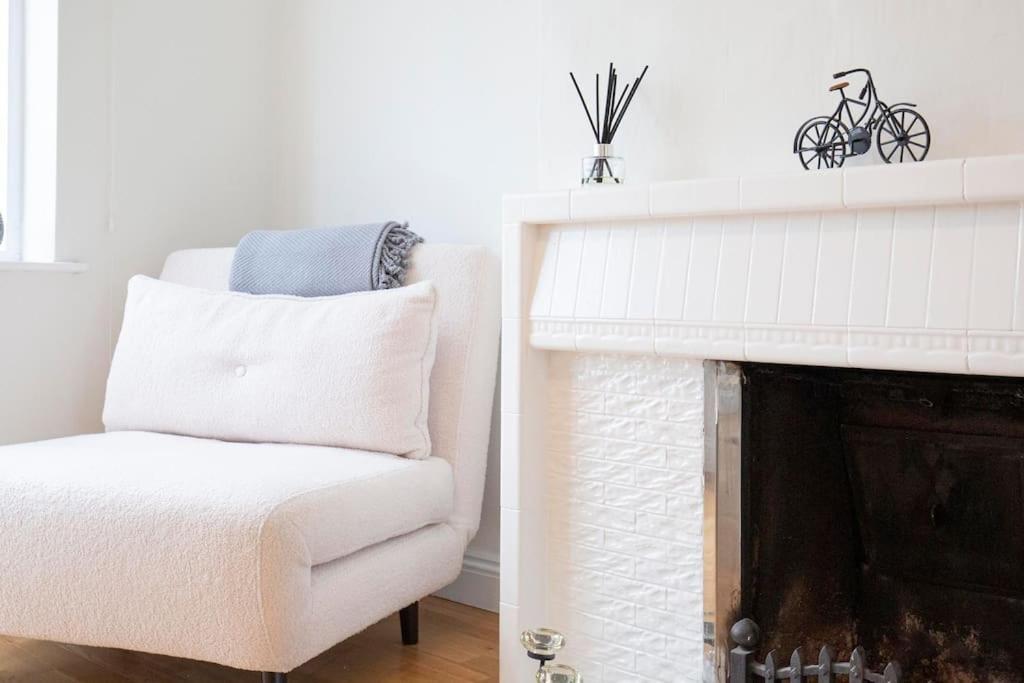 Vila 3 Bed House/Garden/Wi-Fi/Parking/Central Location Guildford Exteriér fotografie