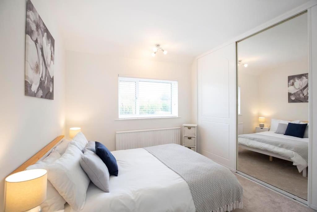 Vila 3 Bed House/Garden/Wi-Fi/Parking/Central Location Guildford Exteriér fotografie